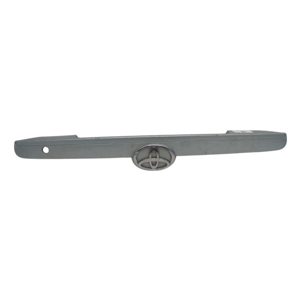 Friso Tampa Traseira Toyota Fielder 2004 2005 2006