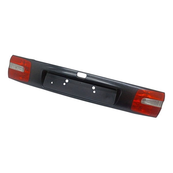 Aplique Tampa Traseira Volvo V40 2002 2003 2004 2005 2006