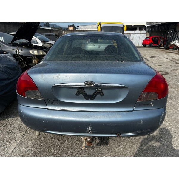 Pestana Esq + Kit Engate Reboque Parafuso Ford Mondeo 1997 Preto