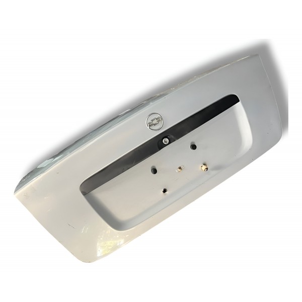 Tampa Traseira Gm Vectra 1997 1998 1999 2000 Detalhe